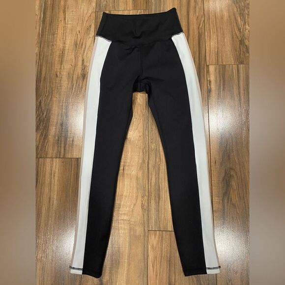 Move Theology leggings activewear size extra small  - Picture 4 of 4